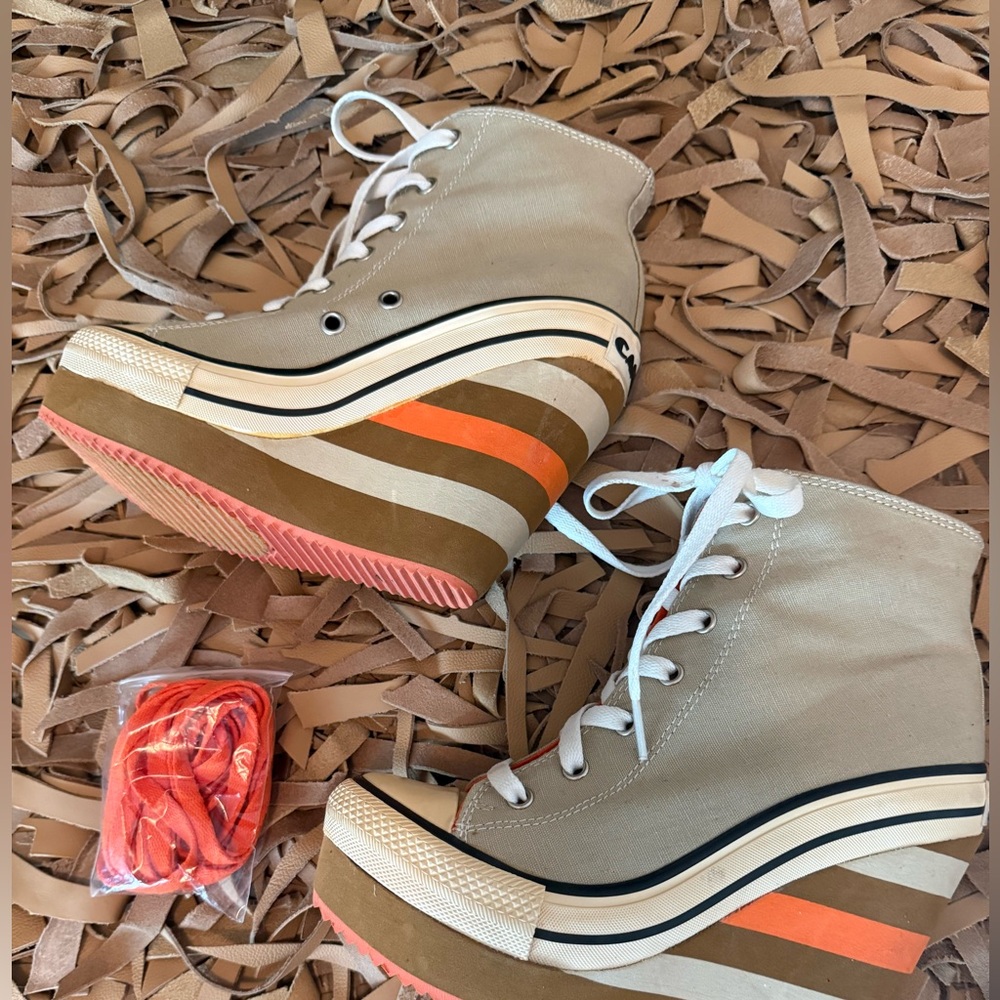 Rock & Candy Beige Wedge Sneakers with Orange Accents - Picture 3 of 10